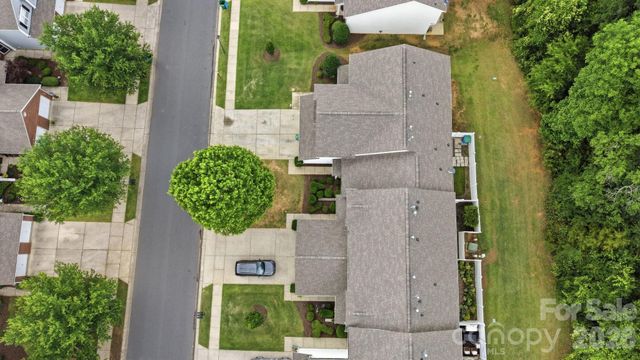 12429 Stratfield Place Circle, Pineville, NC 28134
