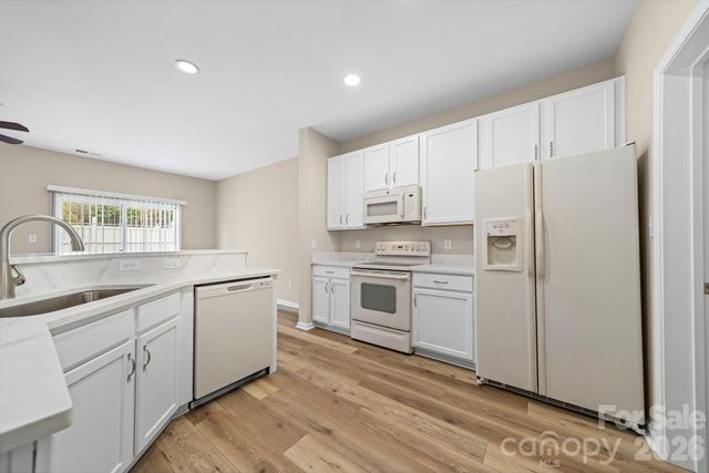 12429 Stratfield Place Circle, Pineville, NC 28134