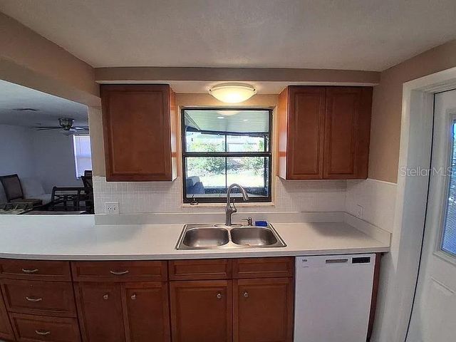 6819 PARKSIDE DRIVE, New Port Richey, FL 34653