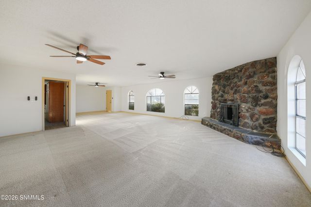 660 Wendy Lane, Las Cruces, NM 88007