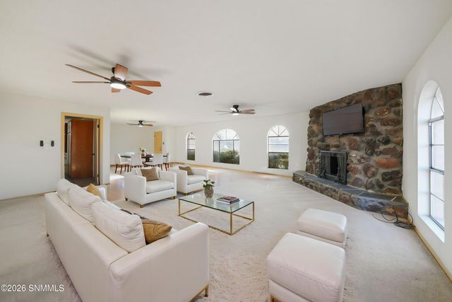 660 Wendy Lane, Las Cruces, NM 88007