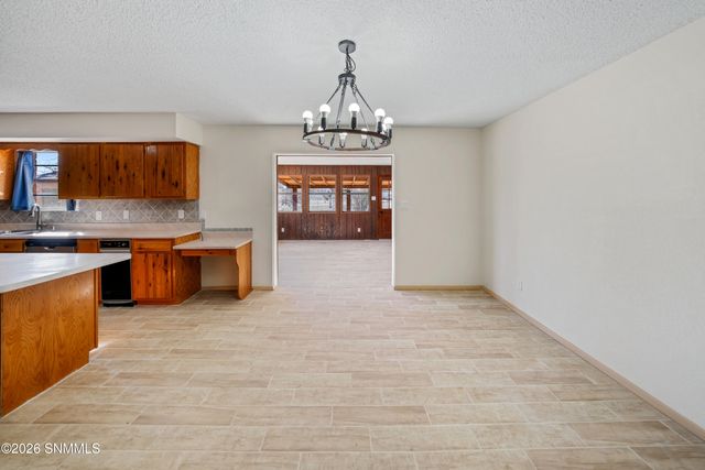 660 Wendy Lane, Las Cruces, NM 88007