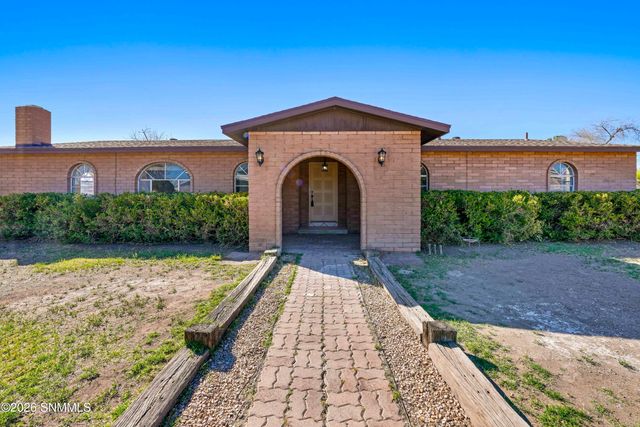 660 Wendy Lane, Las Cruces, NM 88007