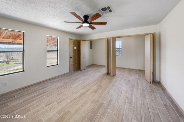 660 Wendy Lane, Las Cruces, NM 88007