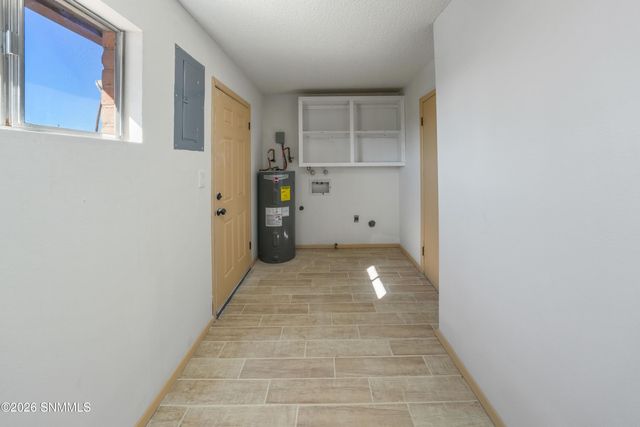 660 Wendy Lane, Las Cruces, NM 88007