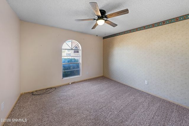 660 Wendy Lane, Las Cruces, NM 88007