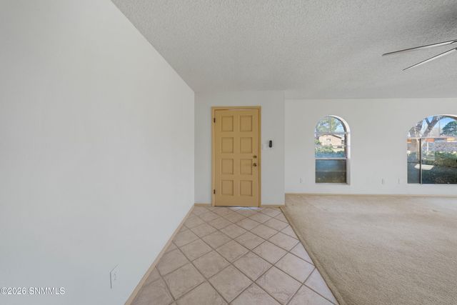 660 Wendy Lane, Las Cruces, NM 88007
