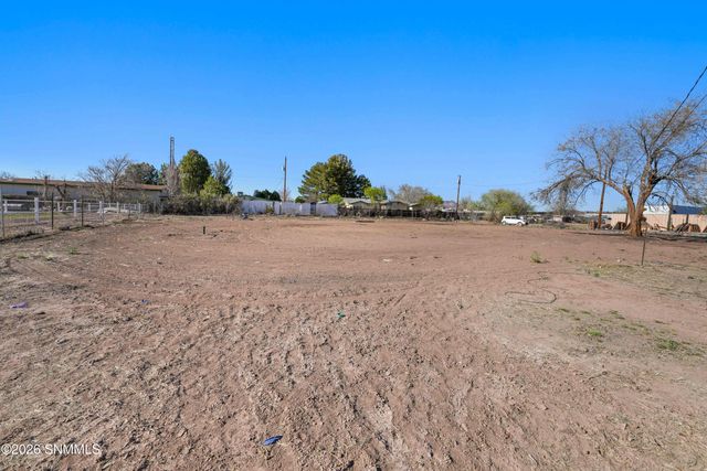 660 Wendy Lane, Las Cruces, NM 88007