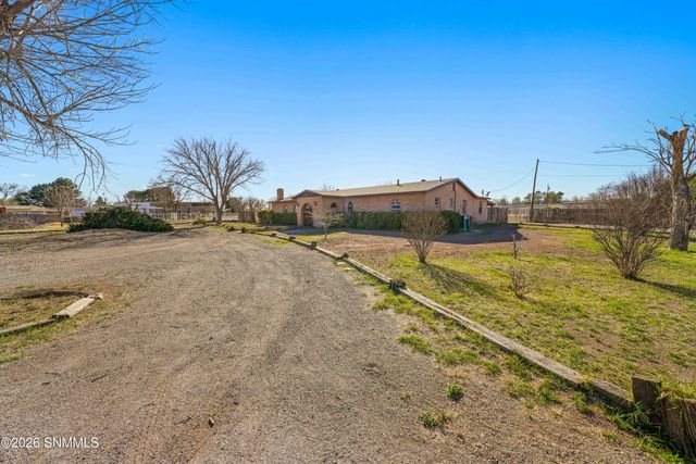660 Wendy Lane, Las Cruces, NM 88007