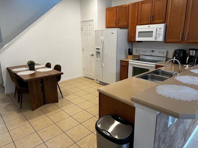 5104 DOMINICA DRIVE, Kissimmee, FL 34746