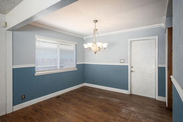 2564 E Los Altos Avenue, Fresno, CA 93710