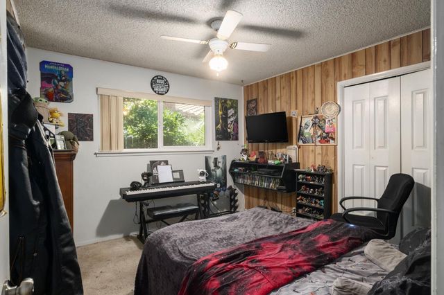 2564 E Los Altos Avenue, Fresno, CA 93710