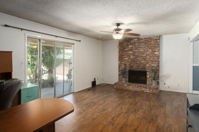 2564 E Los Altos Avenue, Fresno, CA 93710