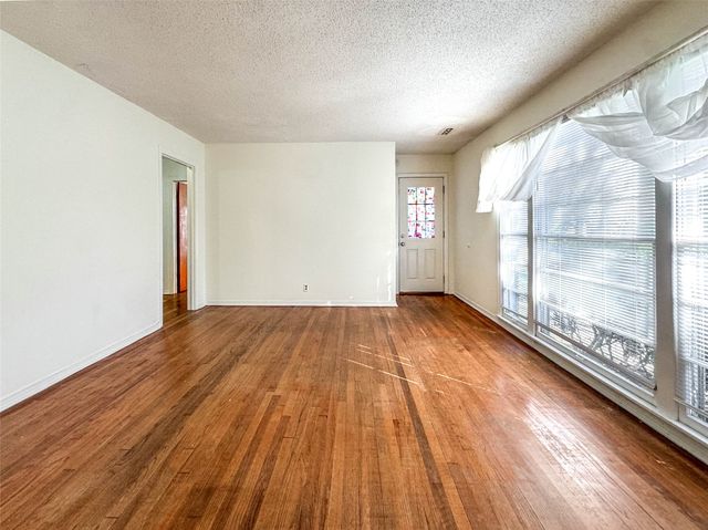 1420 Broadway Street, Denton, TX 76201