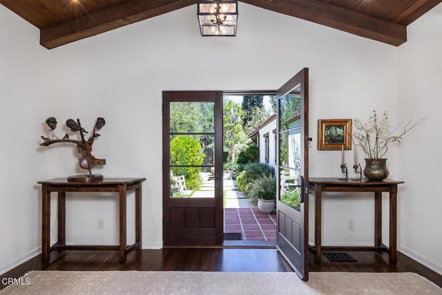 546 La Loma Road, Pasadena, CA 91105