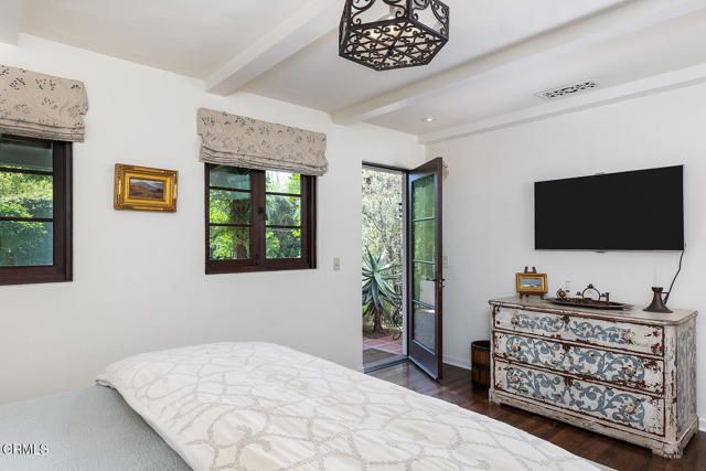546 La Loma Road, Pasadena, CA 91105