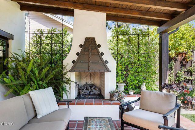 546 La Loma Road, Pasadena, CA 91105