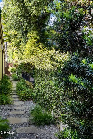 546 La Loma Road, Pasadena, CA 91105