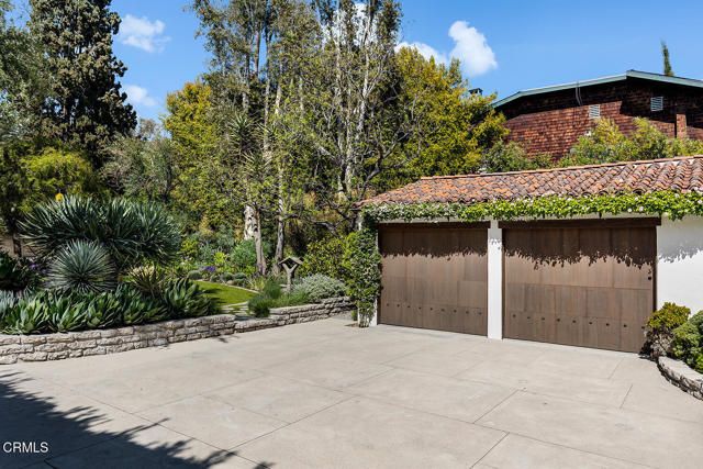 546 La Loma Road, Pasadena, CA 91105