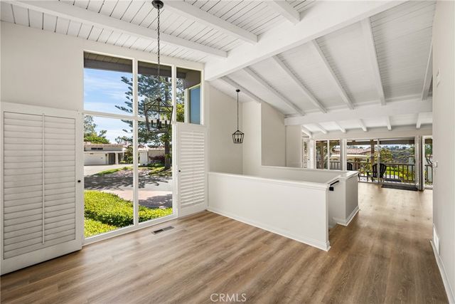 2108 Vista Entrada, Newport Beach, CA 92660