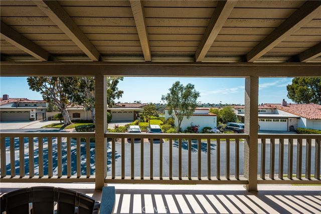 2108 Vista Entrada, Newport Beach, CA 92660