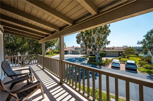 2108 Vista Entrada, Newport Beach, CA 92660