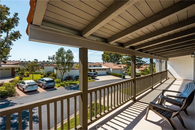 2108 Vista Entrada, Newport Beach, CA 92660