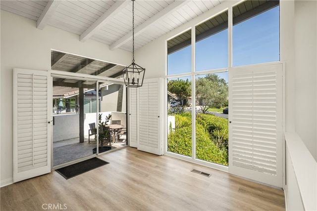 2108 Vista Entrada, Newport Beach, CA 92660