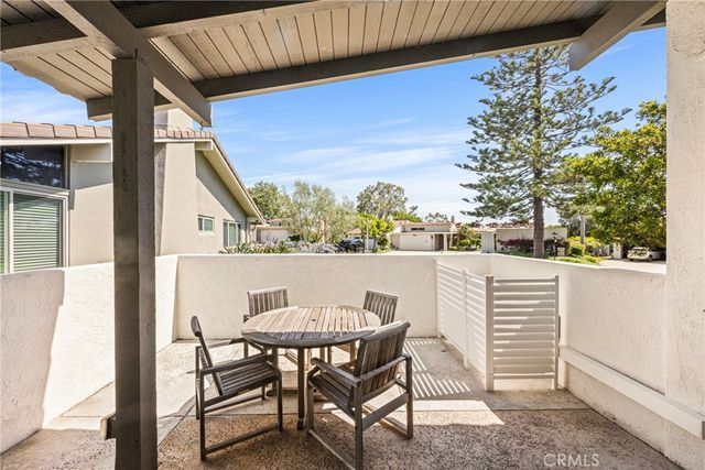2108 Vista Entrada, Newport Beach, CA 92660