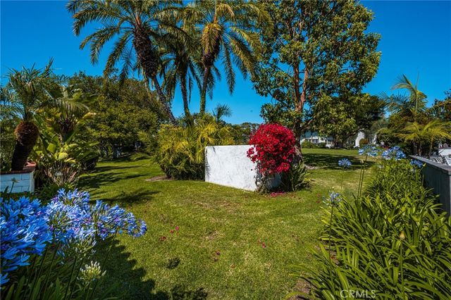 2108 Vista Entrada, Newport Beach, CA 92660