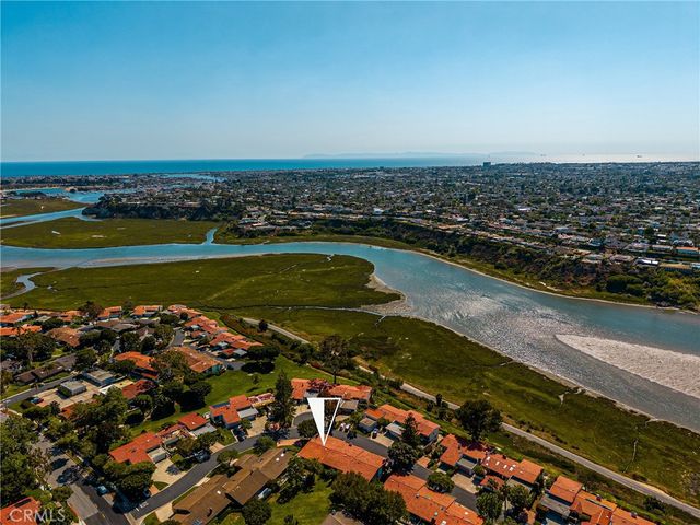 2108 Vista Entrada, Newport Beach, CA 92660