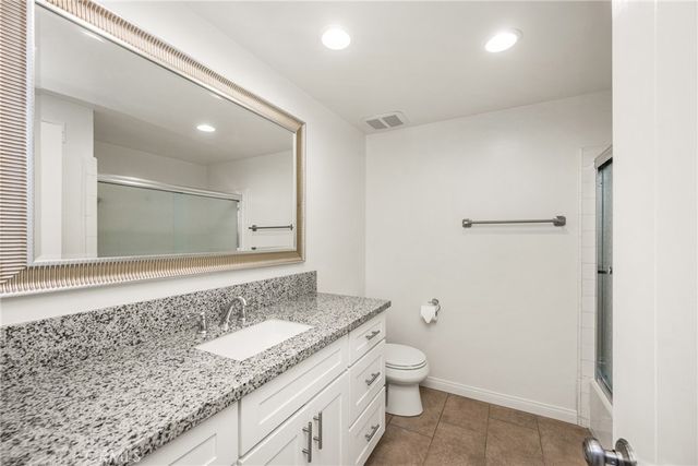 2108 Vista Entrada, Newport Beach, CA 92660