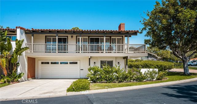 2108 Vista Entrada, Newport Beach, CA 92660