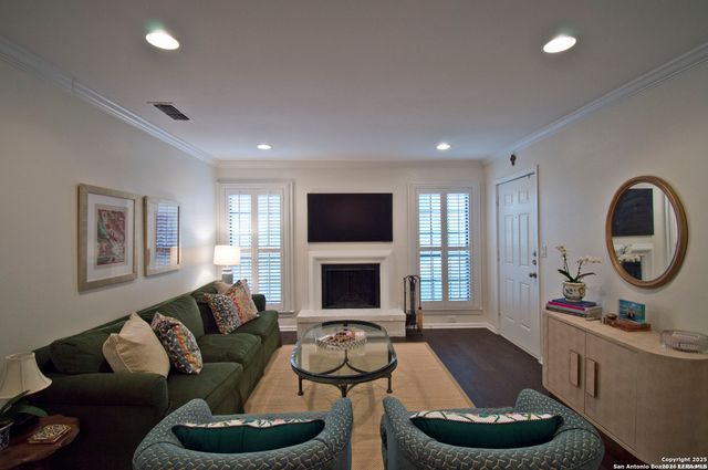 201 Ellwood St Apt 107, San Antonio, TX 78209