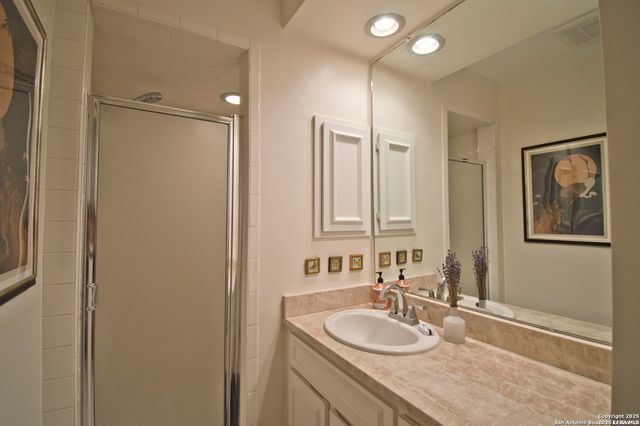 201 Ellwood St Apt 107, San Antonio, TX 78209