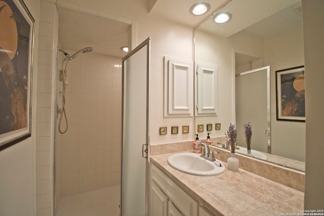 201 Ellwood St Apt 107, San Antonio, TX 78209