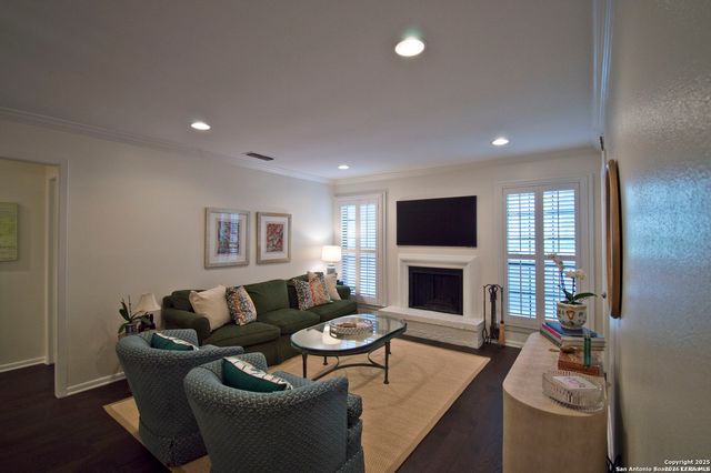 201 Ellwood St Apt 107, San Antonio, TX 78209