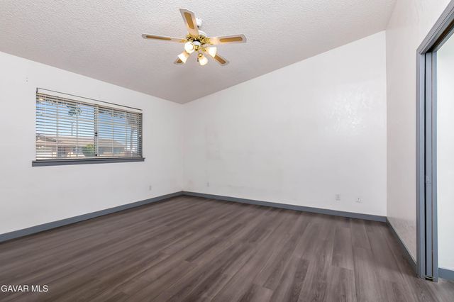 10416 Peach Avenue, California City, CA 93505
