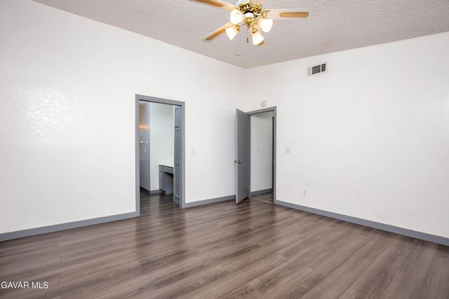 10416 Peach Avenue, California City, CA 93505
