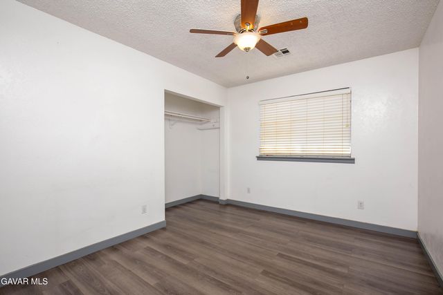 10416 Peach Avenue, California City, CA 93505