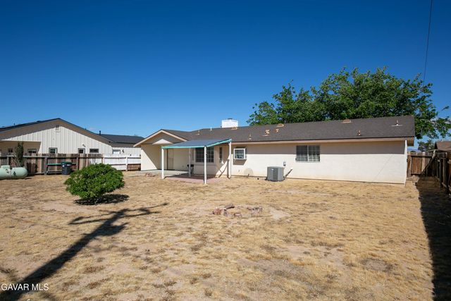 10416 Peach Avenue, California City, CA 93505