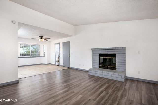 10416 Peach Avenue, California City, CA 93505