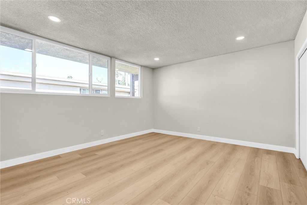 Image 15 of property listing at 5348 Fairview Boulevard 3, Ladera Heights, CA 90056