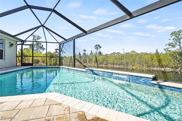 2369 NE 43rd LN, Cape Coral, FL 33909