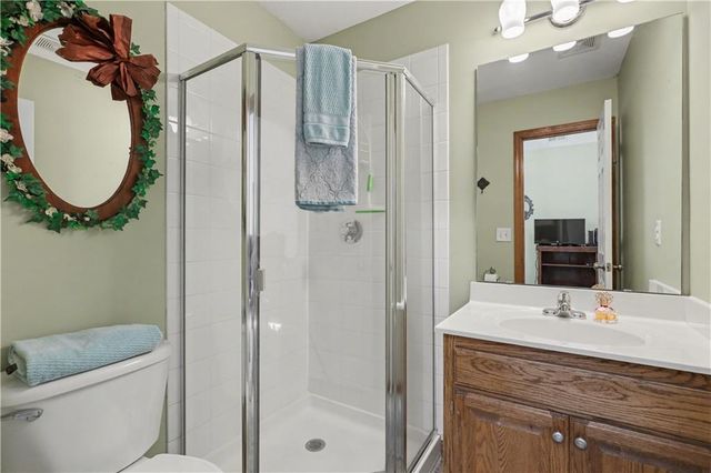 1830 Parkside Drive, Liberty, MO 64068
