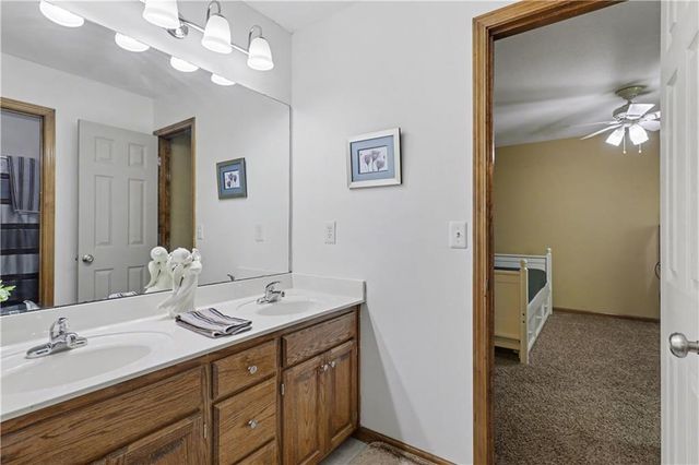 1830 Parkside Drive, Liberty, MO 64068