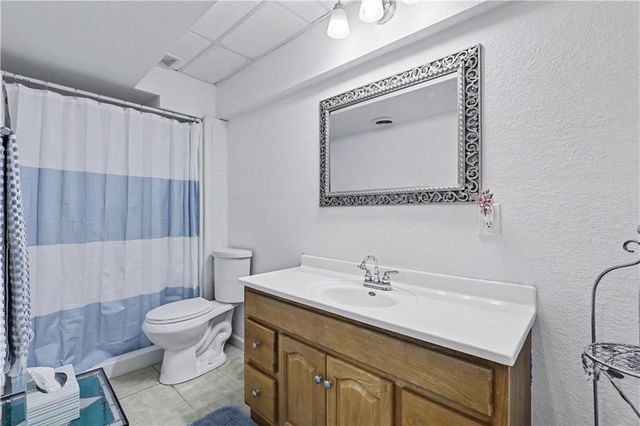 1830 Parkside Drive, Liberty, MO 64068