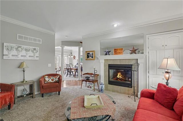 1830 Parkside Drive, Liberty, MO 64068