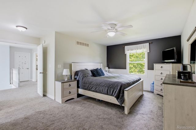 517 Kelli Avenue, Marysville, MI 48040