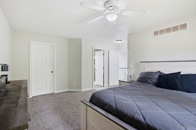 517 Kelli Avenue, Marysville, MI 48040